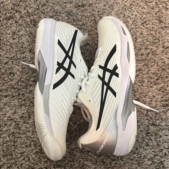 ASICS White and Black Sneakers - like new!! - Picture 1 of 6